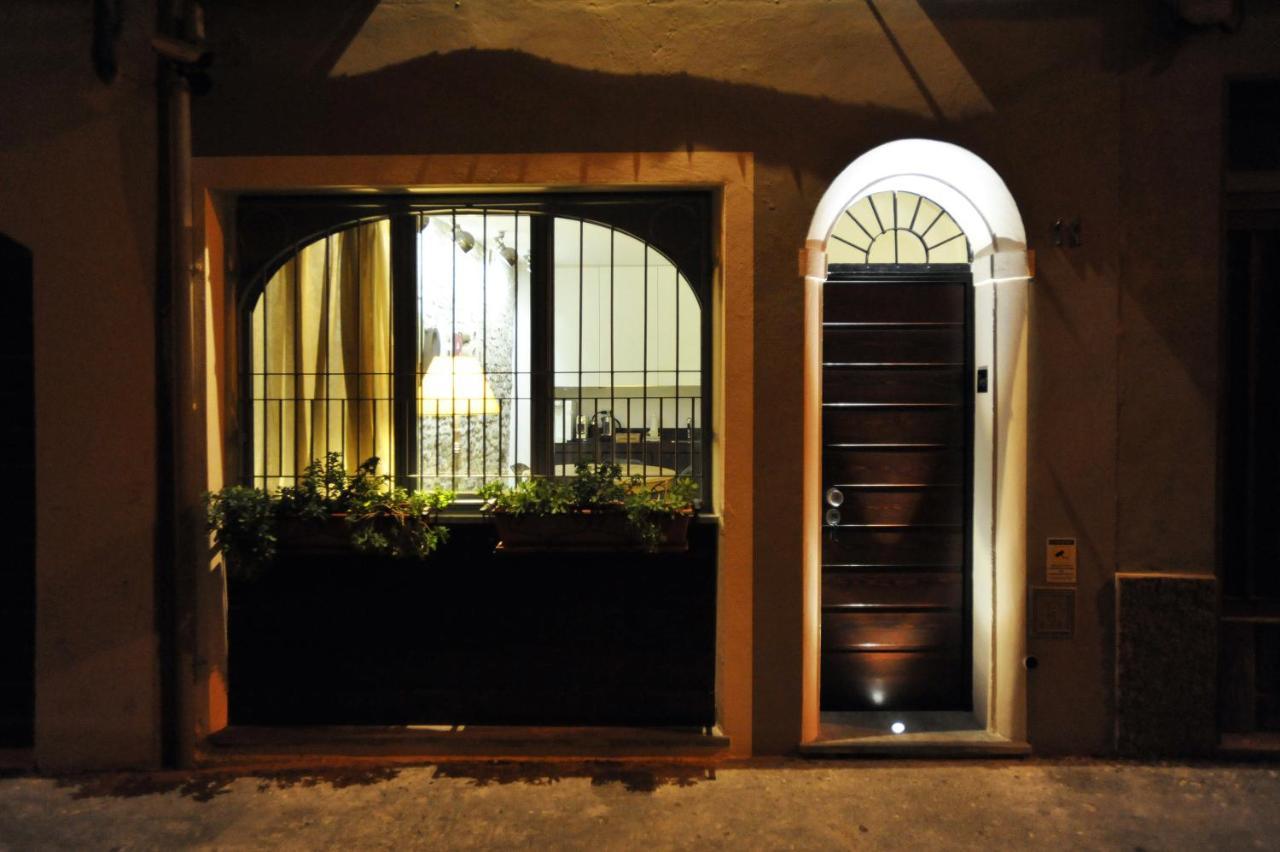 Opera 11 r&b Bed & Breakfast Parma Bagian luar foto