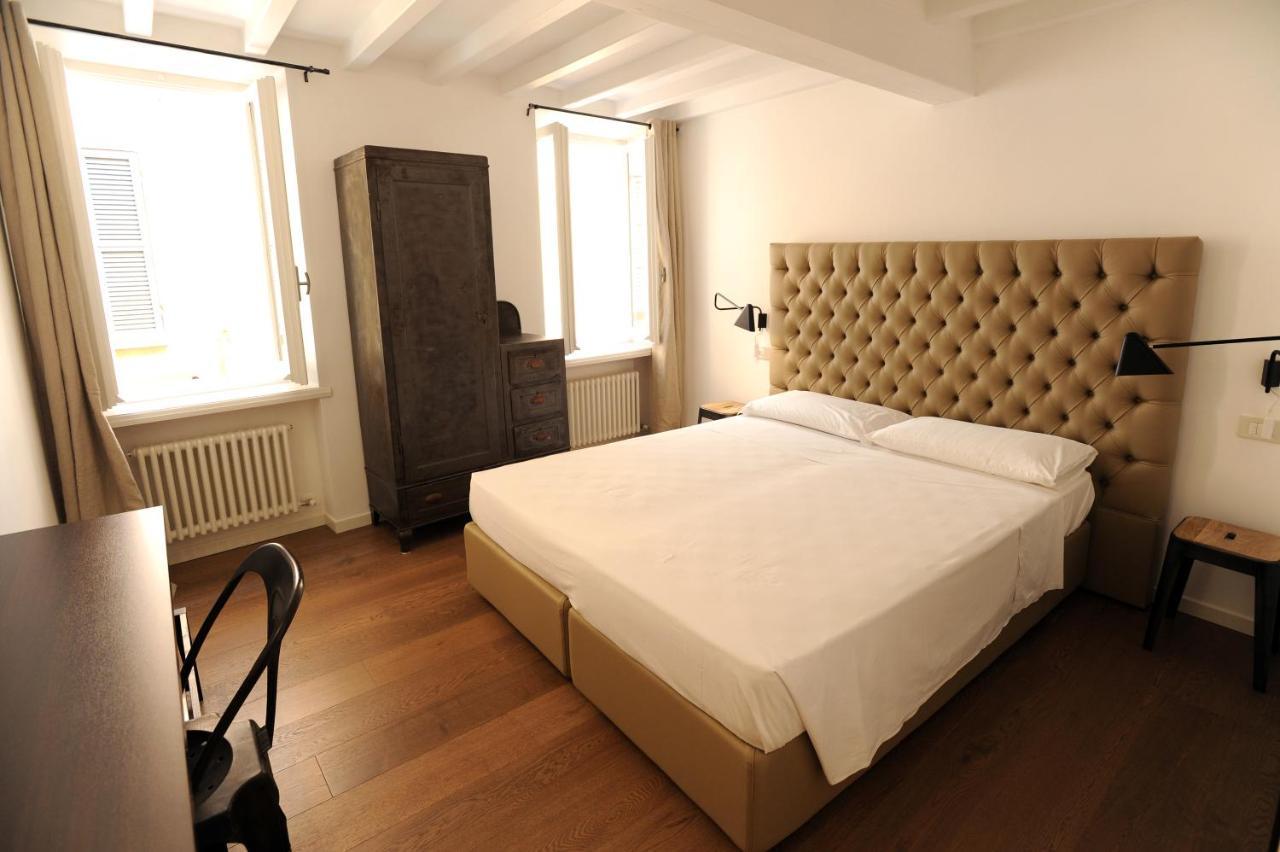 Opera 11 r&b Bed & Breakfast Parma Bagian luar foto